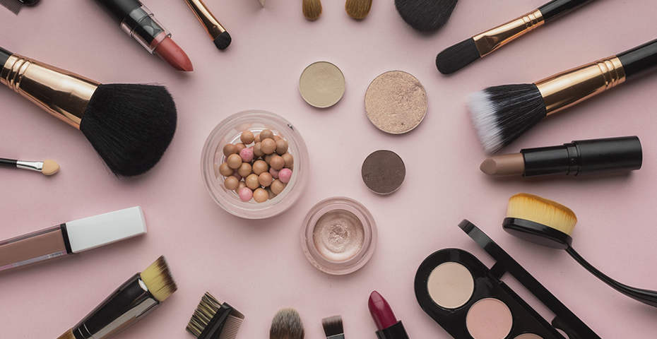 بهترین محصولات آرایشی برای پوست چرب و راز آرایش بی عیب - آرایشی مهرو