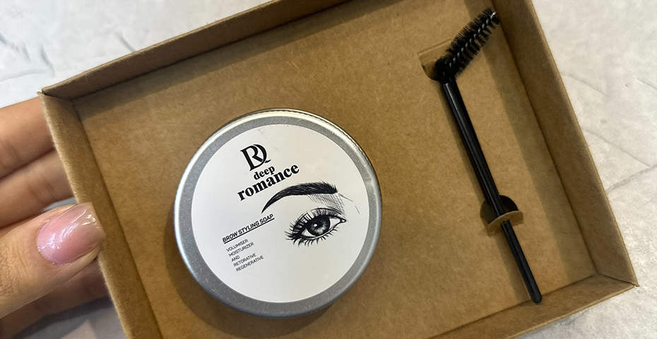 مقایسه ژل با صابون ابرو - لوازم آرایش مهرو