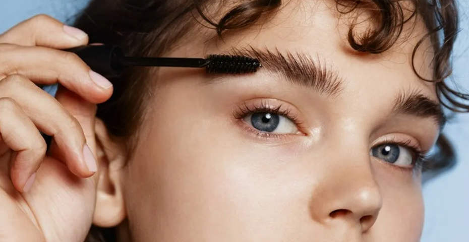 مقایسه ژل با صابون ابرو - لوازم آرایش مهرو